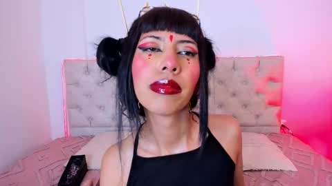 Nina Fox  online show from 01-11-26, 02:44