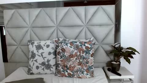 Snapshot of nina_pons chatting on 12-17-24, 02:23 Nina online show from 12-17-24, 02:23