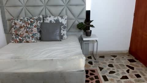 Snapshot of nina_pons chatting on 12-20-24, 08:55 Nina online show from 12-20-24, 08:55