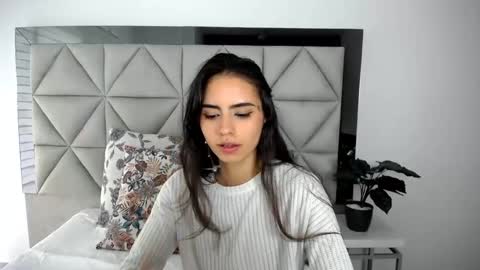 Snapshot of nina_pons chatting on 02-05-25, 09:07 Nina online show from 02-05-25, 09:07