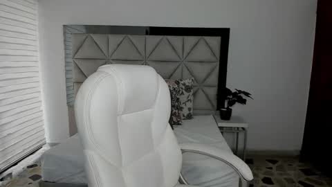 Snapshot of nina_pons chatting on 03-05-25, 09:26 Nina online show from 03-05-25, 09:26