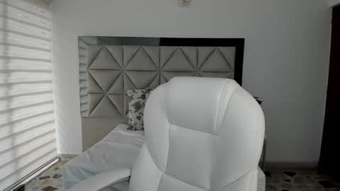 Snapshot of nina_pons chatting on 03-12-25, 08:31 Nina online show from 03-12-25, 08:31