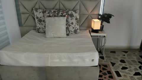 Snapshot of nina_pons chatting on 10-11-25, 08:40 Nina online show from 10-11-25, 08:40