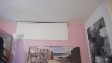 Nina online show from 09-17-25, 12:18