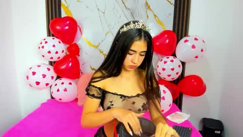 Nina online show from 02-17-26, 08:04