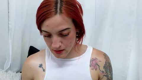 Ninaa fox online show from 09-10-25, 05:02