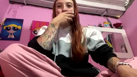 Ninaa fox online show from 11-06-25, 06:42