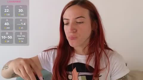 Snapshot of ninaa_fox chatting on 07-14-26, 05:18 Ninaa fox online show from 07-14-26, 05:18