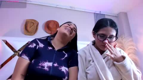 Nina online show from 03-05-25, 03:40