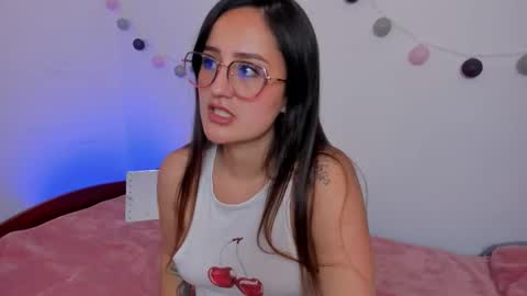 Nina online show from 10-22-25, 04:51