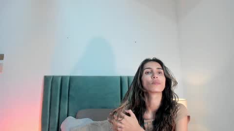 Snapshot of ninacavallli chatting on 12-22-24, 02:16 Nina online show from 12-22-24, 02:16