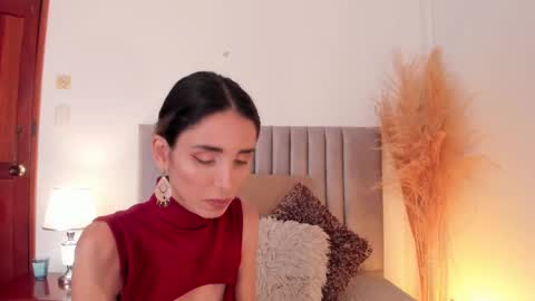 Snapshot of ninacavallli chatting on 02-25-25, 06:09 Nina online show from 02-25-25, 06:09
