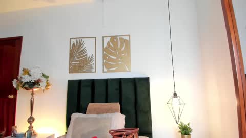 Snapshot of ninacavallli chatting on 03-12-25, 02:56 Nina online show from 03-12-25, 02:56