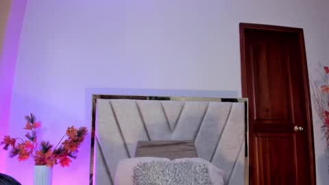 Snapshot of ninacavallli chatting on 11-13-25, 06:18 Nina online show from 11-13-25, 06:18