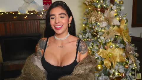 Snapshot of ninaclarkeoff chatting on 12-02-25, 09:36 Nina Clarke- Independent Model online show from 12-02-25, 09:36