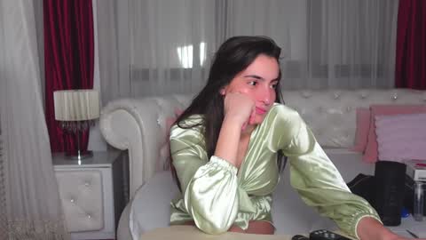 Snapshot of ninacrystal chatting on 12-09-24, 06:34 NinaCrystal online show from 12-09-24, 06:34