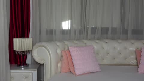 Snapshot of ninacrystal chatting on 02-08-25, 09:03 NinaCrystal online show from 02-08-25, 09:03