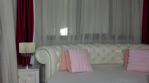 Snapshot of ninacrystal chatting on 02-11-25, 06:40 NinaCrystal online show from 02-11-25, 06:40