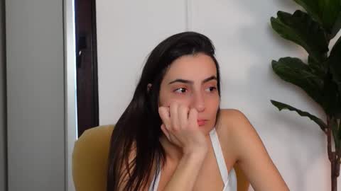 NinaCrystal online show from 12-23-25, 08:34