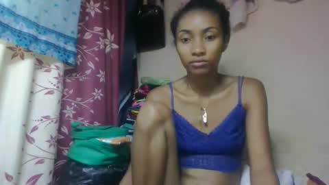 Snapshot of ninaeaa chatting on 04-25-26, 01:41 ninaeaa online show from 04-25-26, 01:41