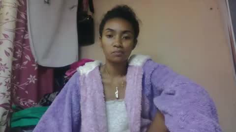 Snapshot of ninaeaa chatting on 04-26-26, 08:28 ninaeaa online show from 04-26-26, 08:28
