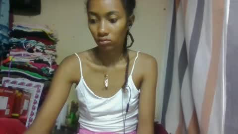 Snapshot of ninaeaa chatting on 05-09-26, 12:27 ninaeaa online show from 05-09-26, 12:27