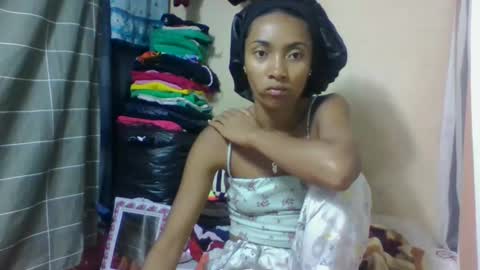 Snapshot of ninaeaa chatting on 05-22-26, 11:49 ninaeaa online show from 05-22-26, 11:49