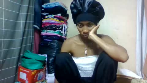 Snapshot of ninaeaa chatting on 05-27-26, 08:17 ninaeaa online show from 05-27-26, 08:17