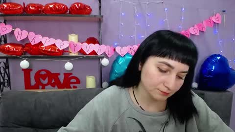 ninaflawlees online show from 02-11-25, 11:01