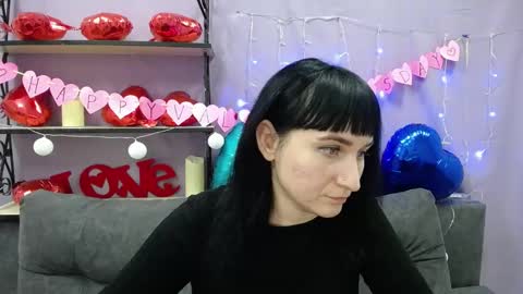 ninaflawlees online show from 02-15-25, 07:17