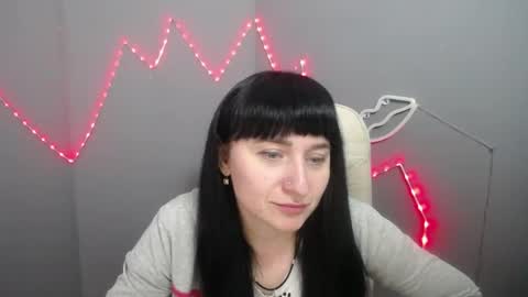 ninaflawlees online show from 04-10-26, 12:10