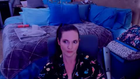 Snapshot of ninajaymes chatting on 05-01-26, 01:21 Nina Jaymes online show from 05-01-26, 01:21