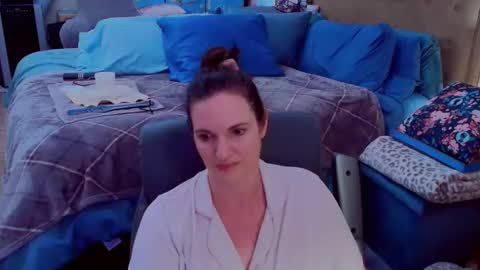 Snapshot of ninajaymes chatting on 06-08-26, 10:32 Nina Jaymes online show from 06-08-26, 10:32