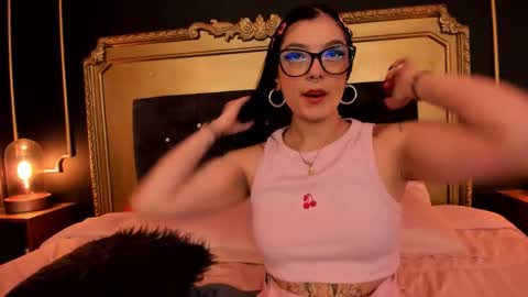 Snapshot of ninalustt chatting on 02-25-26, 07:23 Nina online show from 02-25-26, 07:23