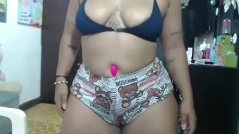 Ninapalmer online show from 04-19-26, 06:10