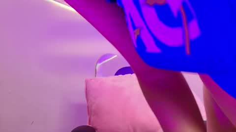 Nina online show from 12-20-25, 11:39