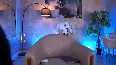 Ninna online show from 05-25-26, 09:04
