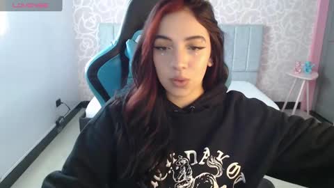 Snapshot of ninfa_ch chatting on 12-23-24, 11:25 Ninfa online show from 12-23-24, 11:25