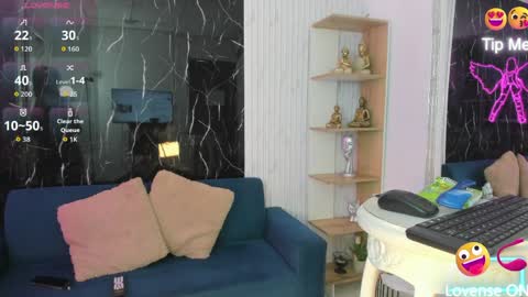 nini_beyker online show from 04-05-26, 12:57