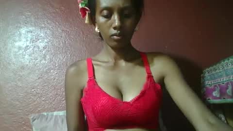 ninie246746 online show from 01-15-25, 06:40