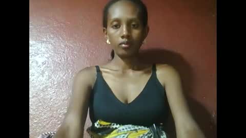 ninie246746 online show from 01-16-25, 05:00