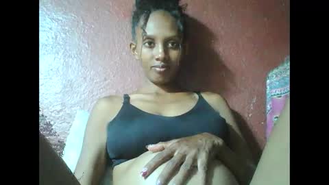 ninie246746 online show from 02-07-25, 10:08