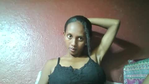 ninie246746 online show from 02-20-25, 10:05