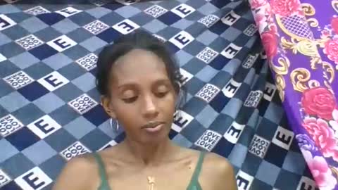 ninie246746 online show from 03-11-26, 07:53