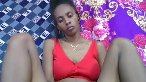 ninie246746 online show from 04-16-26, 07:36