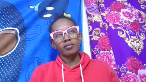 Snapshot of ninie246746 chatting on 05-09-26, 06:18 ninie246746 online show from 05-09-26, 06:18