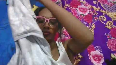Snapshot of ninie246746 chatting on 05-16-26, 10:36 ninie246746 online show from 05-16-26, 10:36