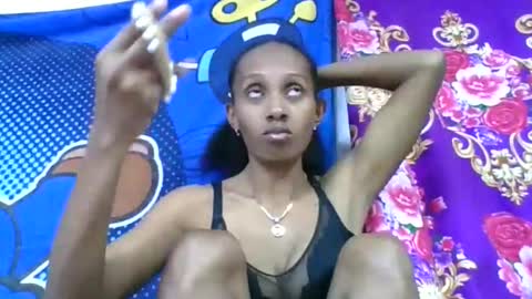 Snapshot of ninie246746 chatting on 06-07-26, 05:33 ninie246746 online show from 06-07-26, 05:33