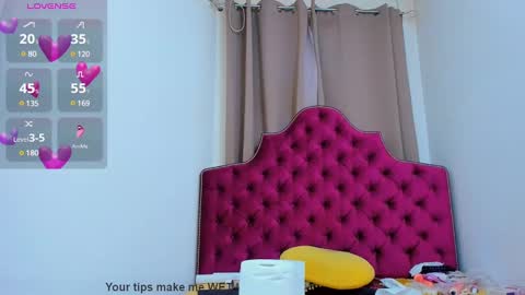 Snapshot of ninna_dee chatting on 01-07-25, 04:18 nina dee online show from 01-07-25, 04:18