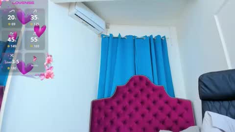 Snapshot of ninna_dee chatting on 12-02-25, 05:46 nina dee online show from 12-02-25, 05:46